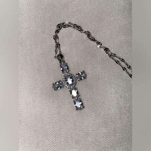 B. Collective Silver & Stone Cross Pendant Necklace (Boutique) | SAMPLE SALE - Picture 4 of 6